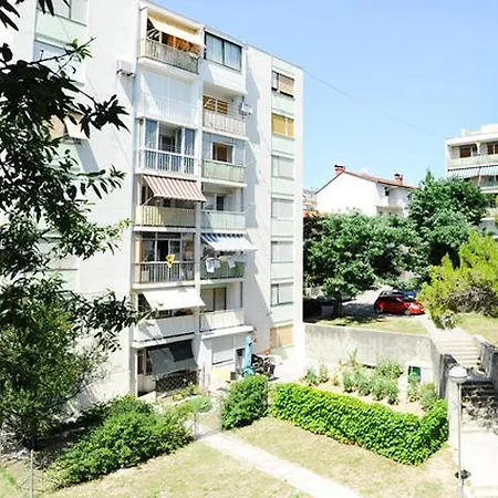 Stepinceva 아파트 *